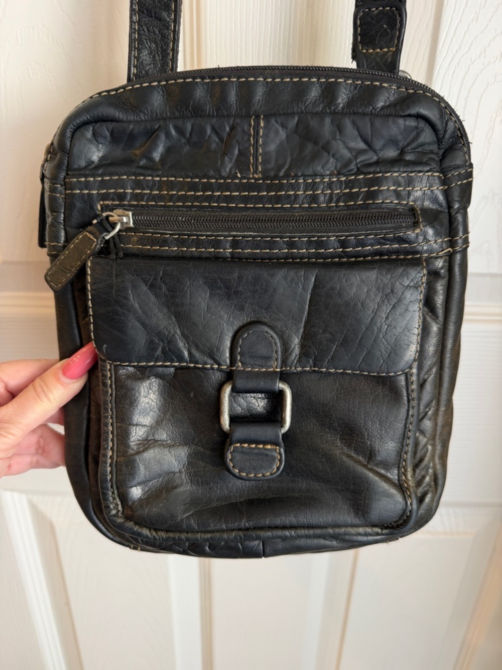 Black Leather Crossbody Bag for Men - Classic Everyday Carry